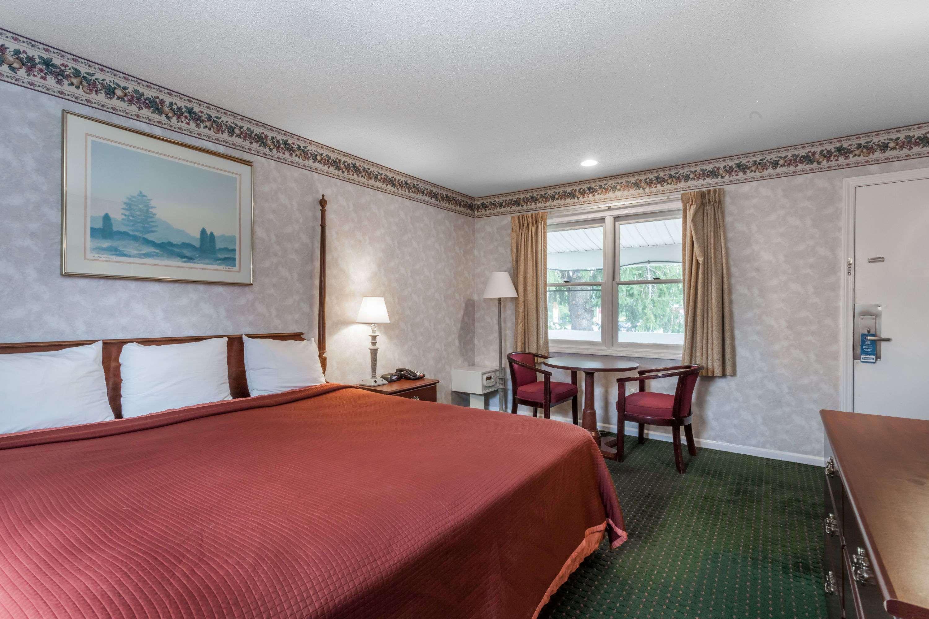 Travelodge By Wyndham Great Barrington Berkshires Exterior photo